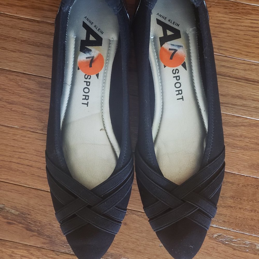 AK Anne Klein Sport Black Size 7 Flats Shoes